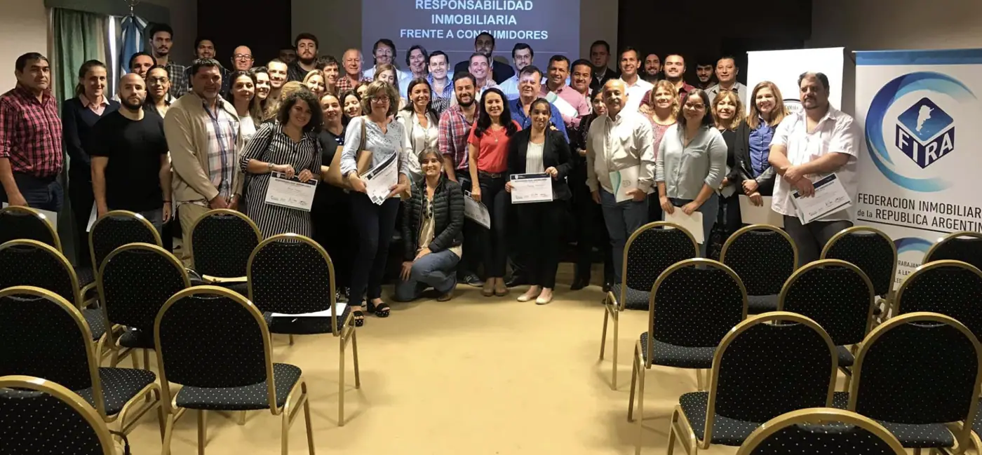 Charla ante profesionales de la Cámara Inmobiliaria de Corrientes